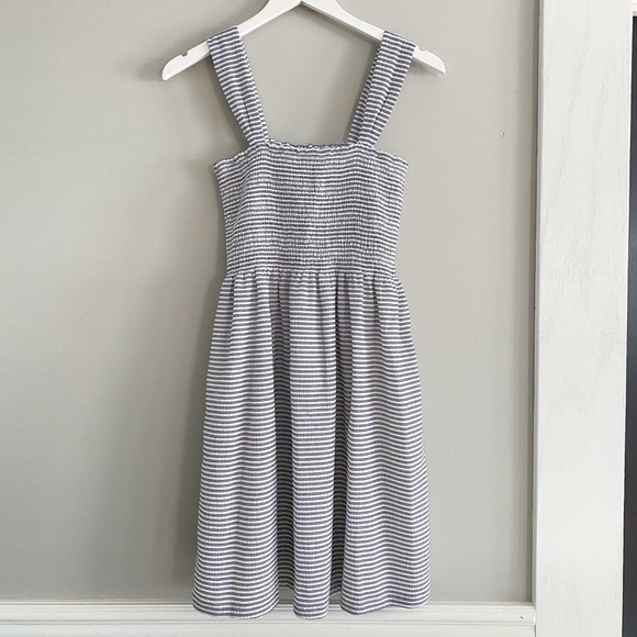 Madewell - smocked dress - Picture 4 of 10